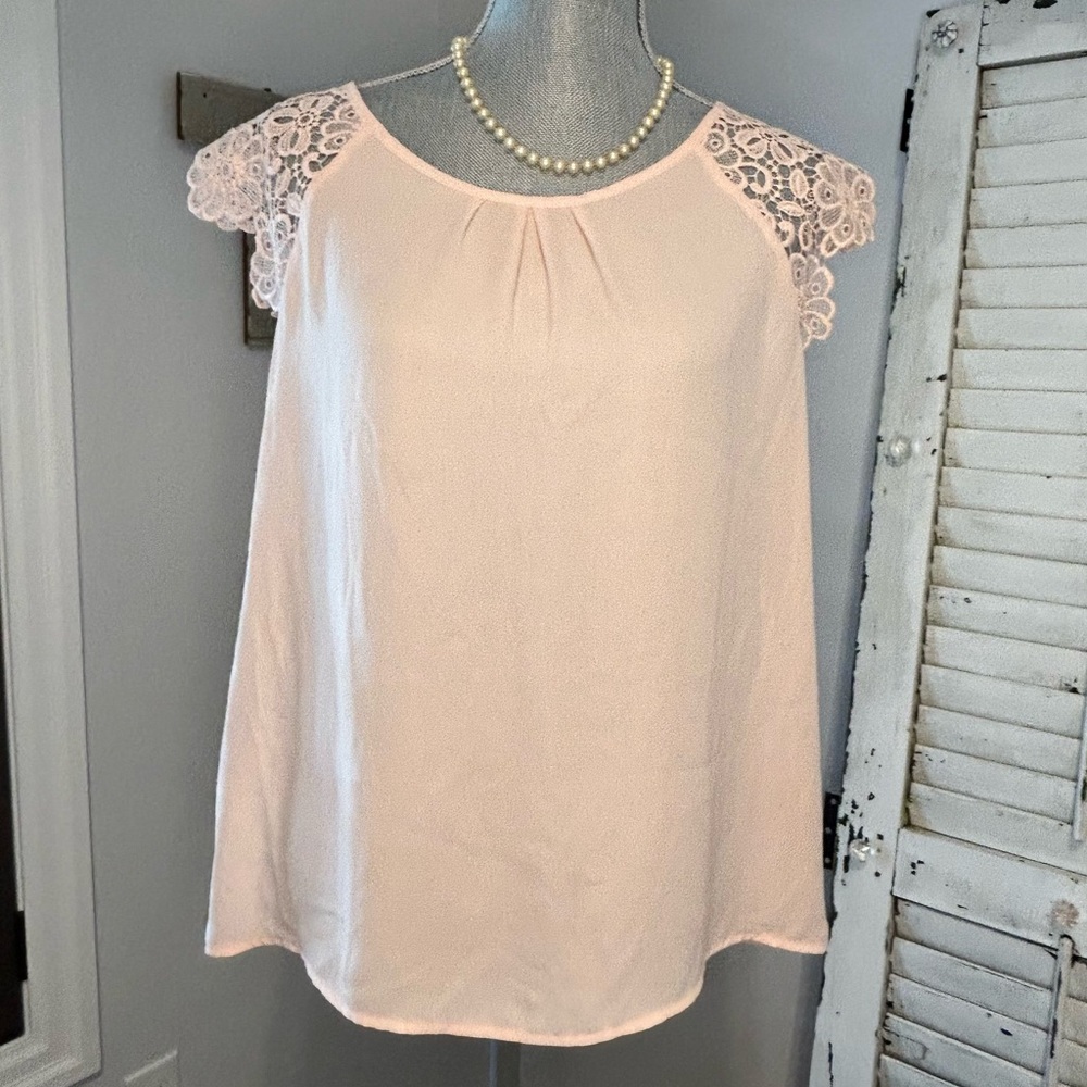 PHILOSOPHY Silky scoop neck lace cap Sleeve flowy blouse balletcore coquette